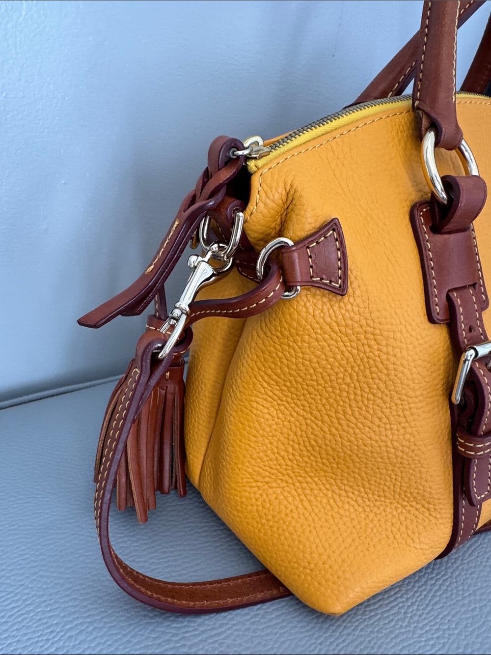 DOONEY & BOURKE CANARY YELLOW & BROWN TRIM PEBBLED LEATHER SATCHEL & COIN POUCH - Picture 7 of 16